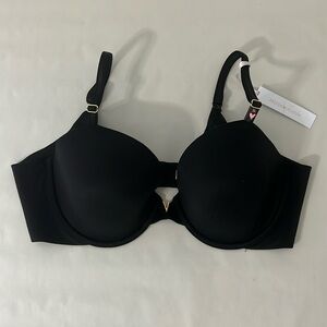 Victoria’s Secret LOVE CLOUD Smooth Lightly Lined Demi Bra Black 38C
